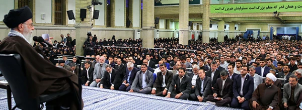 رهبر انقلاب در دیدار فرهنگیان و دانشجومعلمان