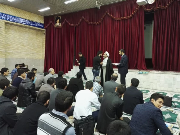 اهدای جوایز مسابقه کتابخوانی