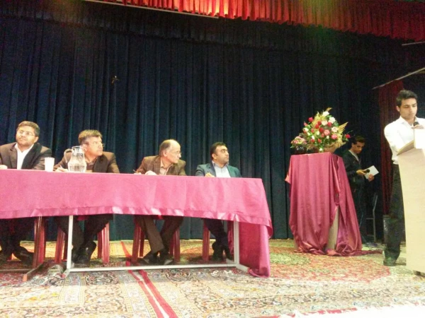 جلسه ی پرسش و پاسخ با مسئولین