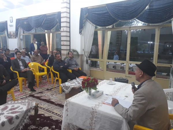 برگزاری جلسه اساتید واحد دانشگاهی شهید ایت با مدیران گروه در اردوگاه شهید باهنر نجف آباد