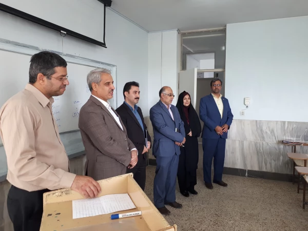 بازدید مدیر کل محترم اموررفاهی وخدمات دانشجویی وهمراهان از مرکز شهید ایت نجف آباد