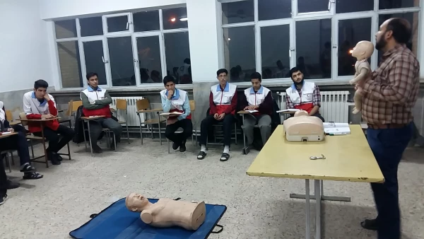 دوره امداد وکمک های اولیه