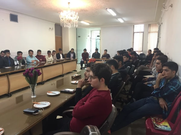 سومین جلسه نمایندگان سراهای دانشجویی وکلاسی با ریاست ،سرپرستان وکارشناسان مرکز