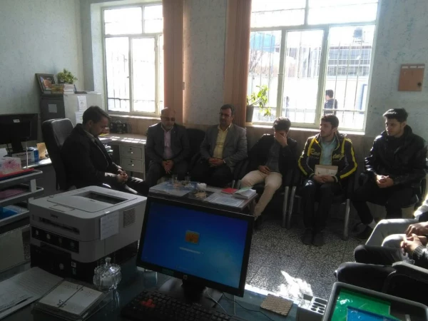 بازدید از مدارس کاروزی توسط ریاست وحراست مرکز شهید آیت نجف آباد