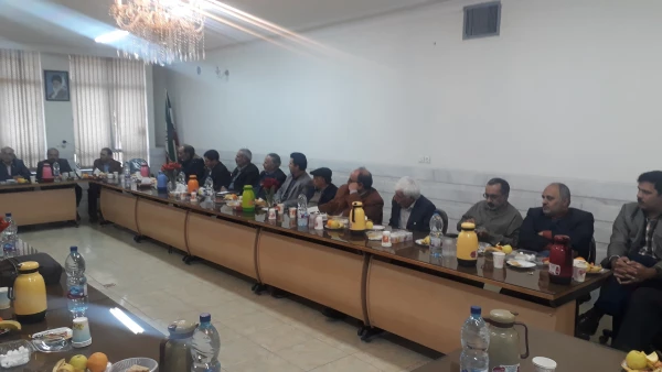 جلسه شورای اساتید مرکز شهید آیت نجف آباد