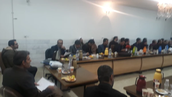 جلسه شورای اساتید مرکز شهید آیت نجف آباد