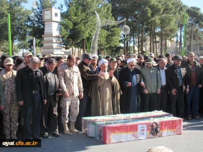 حضور پرشور دانشجویان و کارکنان مرکز شهید آیت در مراسم تشییع سه شهید مدافع حریم امنیت در نجف آباد