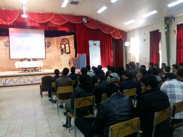 برگزاری جلسه توجیهی حراست دانشگاه فرهنگیان و گزینش آموزش و پرورش با کلیه دانشجویان ورودی 1397 مرکز شهید آیت نجف آباد