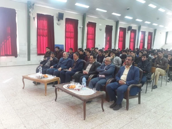 جلسه توجیهی  دانشجویان ورودی 97 باحراست وهسته گزینش اصفهان