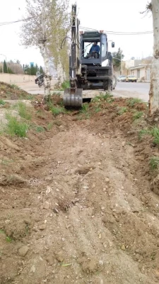 لایروبی کانال  آب کنار مرکز توسط شهرداری نجف آباد