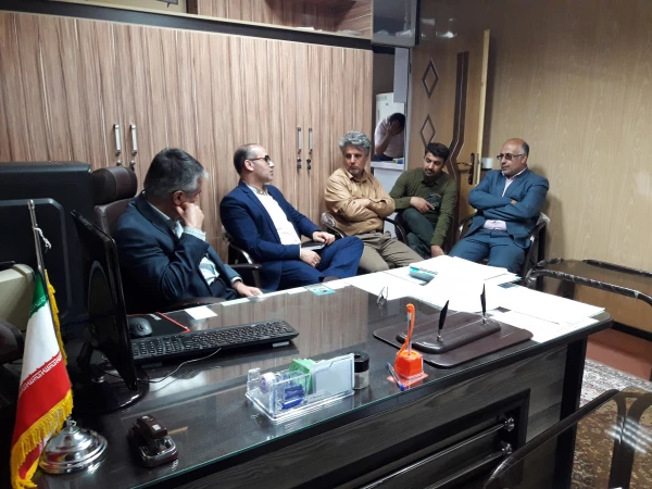 بازدید معاونت توسعه منابع وامور دانشجویی وکارشناس مسئول حراست بهمراه شورای صنفی پردیس شهید باهنر اصفهان