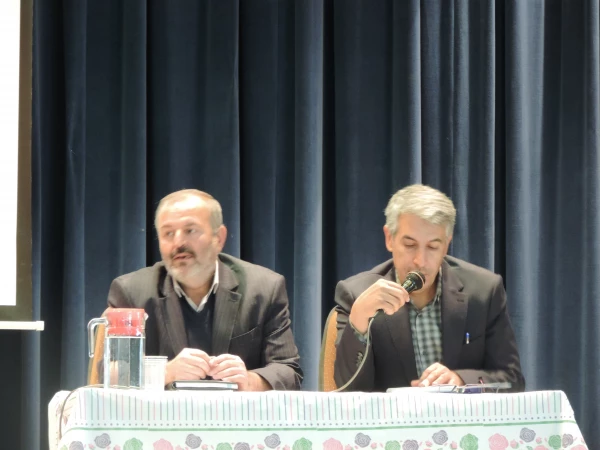 جلسه توجیهی مسئولین  هسته گزینش اصفهان با دانشجویان ورودی 98 2