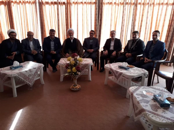 دیدار مدیریت دانشگاه فرهنگیان با امام جمعه شهر نجف آباد حاج آقا حسناتی به مناسبت پیوند حوزه و دانشگاه  2
