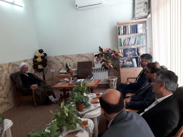 دیدار مدیریت دانشگاه فرهنگیان با امام جمعه شهر نجف آباد حاج آقا حسناتی به مناسبت پیوند حوزه و دانشگاه  3
