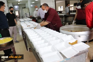 پخت نزدیک به 1000 غذا با همکاری بسیج دانشجویی و مرکز شهید آیت و توزیع بین نیازمندان