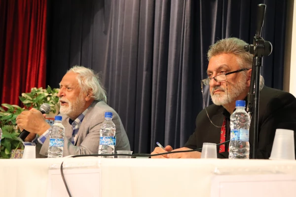 روایت استقلال و عدم وابستگی  2