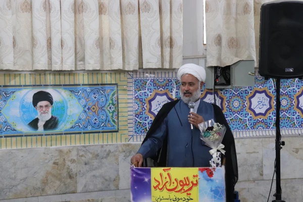 دیدار با نماینده محترم ولی فقیه و امام جمعه ی شهرستان نجف آباد حجت الاسلام و المسلمین حسناتی 4