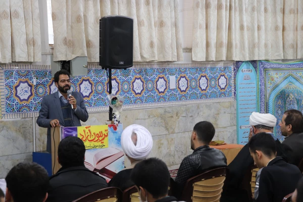 دیدار با نماینده محترم ولی فقیه و امام جمعه ی شهرستان نجف آباد حجت الاسلام و المسلمین حسناتی 5