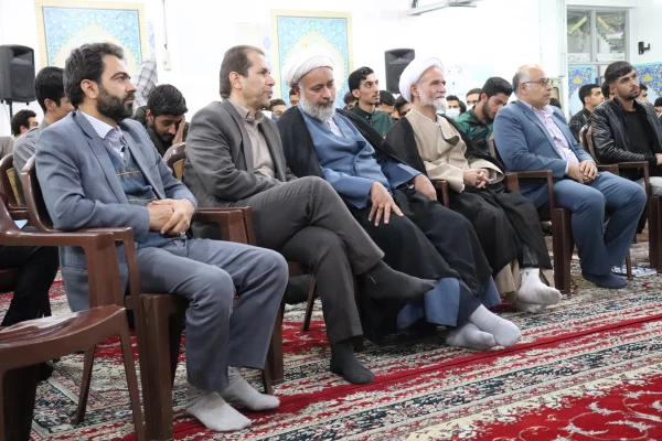 دیدار با نماینده محترم ولی فقیه و امام جمعه ی شهرستان نجف آباد حجت الاسلام و المسلمین حسناتی 7