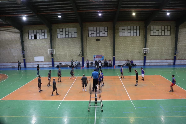 افتتاحیه مسابقات والیبال جام شهید دکتر آیت 4