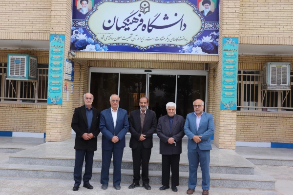 دیدار روسای سابق و حال حاظر مرکز شهید آیت نجف آباد با جناب آقای دکتر علی اکبر کجباف  5