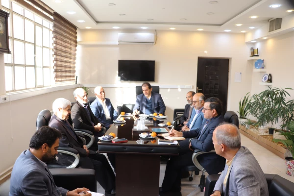 دیدار روسای سابق و حال حاظر مرکز شهید آیت نجف آباد با جناب آقای دکتر علی اکبر کجباف  3