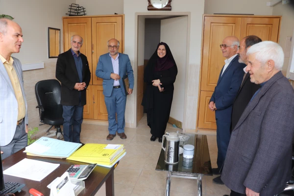 دیدار روسای سابق و حال حاظر مرکز شهید آیت نجف آباد با جناب آقای دکتر علی اکبر کجباف  4