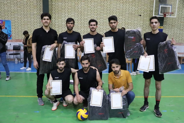 برگزاری اختتامیه و بازی های رده بندی و فینال مسابقات والیبال  17