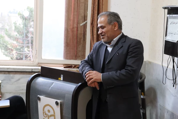 بازدید میدانی جناب اقای دکتر خدایار مختاری مسئول محترم منابع انسانی و امور عمومی  3