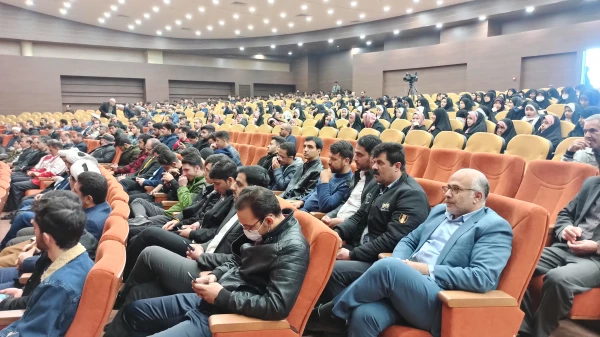 چهارمین اجلاس استانی نماز استان اصفهان در دانشگاه آزاد اسلامی واحد نجف آباد با حضور دانشجو معلمان مرکز شهید آیت نجف آباد 2