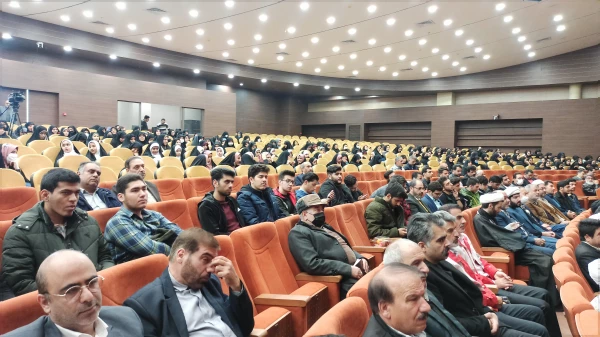 چهارمین اجلاس استانی نماز استان اصفهان در دانشگاه آزاد اسلامی واحد نجف آباد با حضور دانشجو معلمان مرکز شهید آیت نجف آباد 4