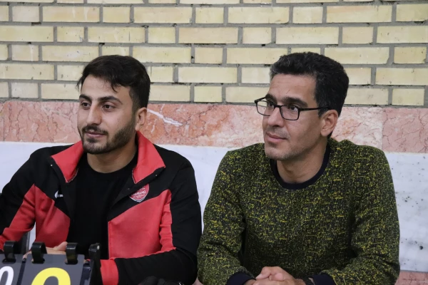 دیدار دوستانه فوتسال بین دو تیم منتخب دانشجومعلمان مرکز و اداره آموزش و پرورش شهرستان نجف آباد  2