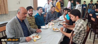 دیدار دوستانه ریاست محترم مرکز شهید آیت نجف آباد با دانشجومعلمان گرامی 