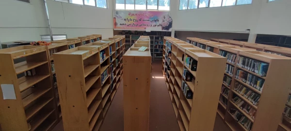 آغاز به کار کتابخانه مرکز شهید آیت با بیش از 7000جلد کتاب و ثبت کتاب های جدید روزانه 2