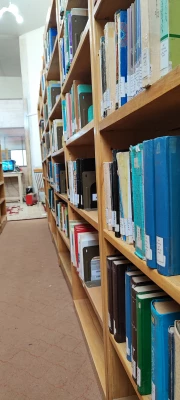 آغاز به کار کتابخانه مرکز شهید آیت با بیش از 7000جلد کتاب و ثبت کتاب های جدید روزانه 4