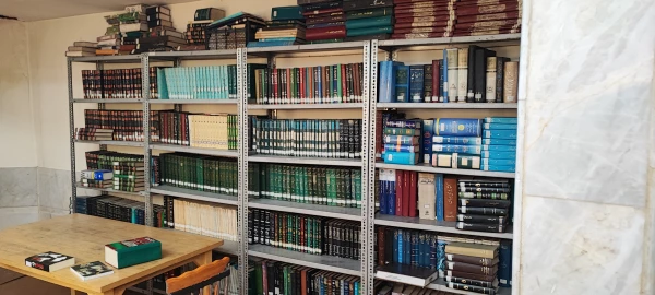 آغاز به کار کتابخانه مرکز شهید آیت با بیش از 7000جلد کتاب و ثبت کتاب های جدید روزانه 5