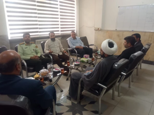 نشست صمیمانه ی ریاست دانشگاه فرهنگیان شهید آیت نجف آباد با فرمانده نیروی انتظامی شهرستان نجف آباد 3
