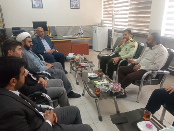 نشست صمیمانه ی ریاست دانشگاه فرهنگیان شهید آیت نجف آباد با فرمانده نیروی انتظامی شهرستان نجف آباد 4