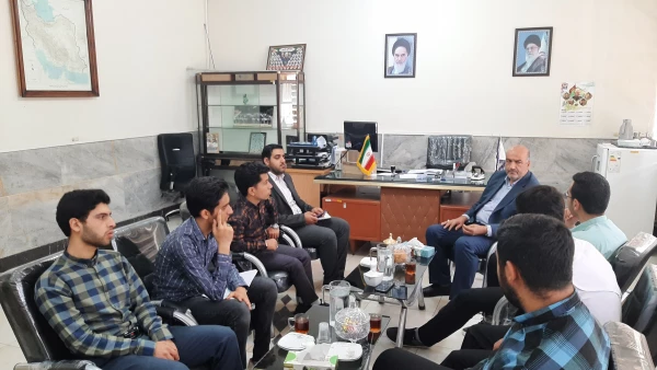 نشست صمیمانه ریاست محترم و حراست مرکز با فعالین عرصه ی نماز  2