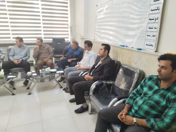 دومین جلسه کارکنان دانشگاه شهید آیت  با ریاست  3