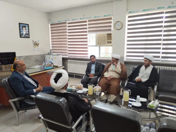 اولین نشست صمیمانه ائمه جماعات دانشگاه با ریاست محترم مرکز  2