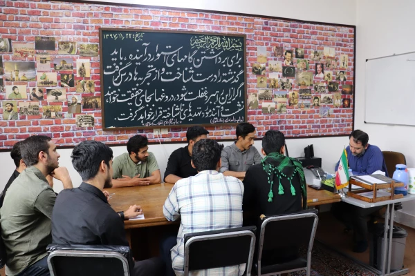 جلسه  ی شورای بسیج دانشجویی مرکز با حضور جناب آقای دکتر صدیقی مشاور وزیر آموزش و پرورش  4