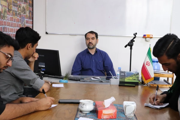 جلسه  ی شورای بسیج دانشجویی مرکز با حضور جناب آقای دکتر صدیقی مشاور وزیر آموزش و پرورش  6