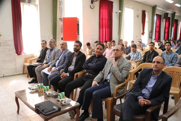 جلسه توجیهی کارورزان دانشگاه فرهنگیان مرکز شهید آیت نجف آباد مهرماه 1402 7