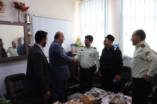 دیدار ریاست محترم مرکز و حراست مرکز با ریاست کلانتری منطقه امیرآباد 9