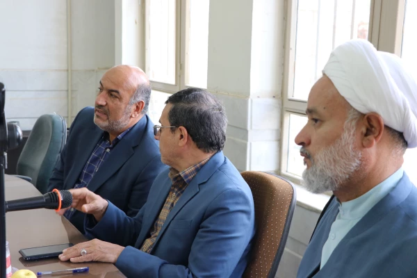 جلسه ستاد اقامه نماز و بازدید از اقدامات و کارهای عمرانی مرکز شهید آیت نجف آباد 8