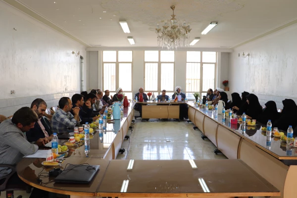 جلسه ستاد اقامه نماز و بازدید از اقدامات و کارهای عمرانی مرکز شهید آیت نجف آباد 10