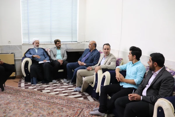 جلسه هیئت مکتب الولایه با حجت الاسلام و المسلمین دکتر حمزه  2