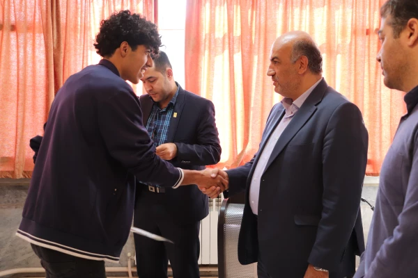 مراسم اهدای گواهی داوری فوتسال به دانشجویان مرکز 4