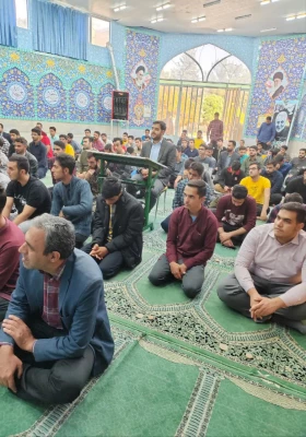 تقدیر از فعالان عرصه نماز با حضور پرشور دانشجویان 2